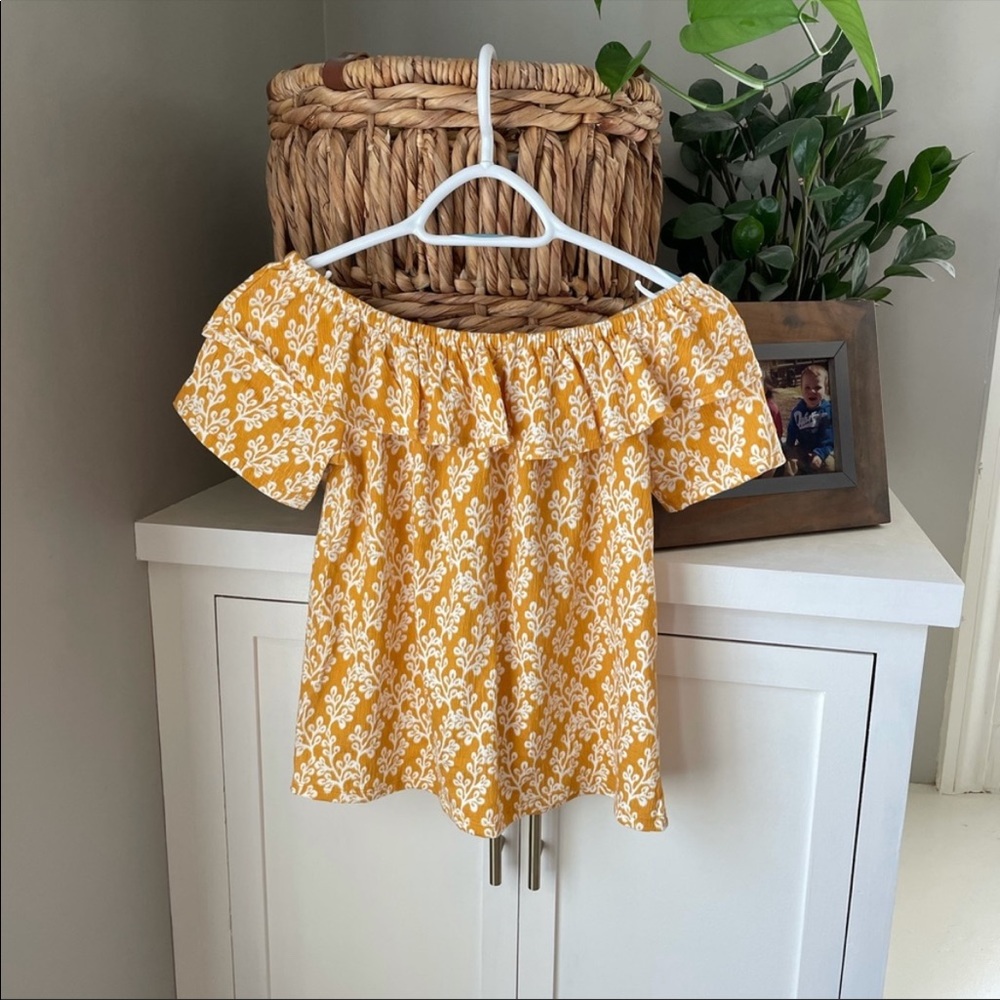 Loft off the shoulder floral crinkle top. - Picture 10 of 11